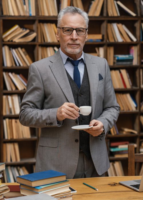 Livre et Fondateur